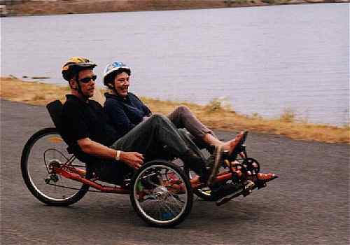 Social Tandem, side view, on the road